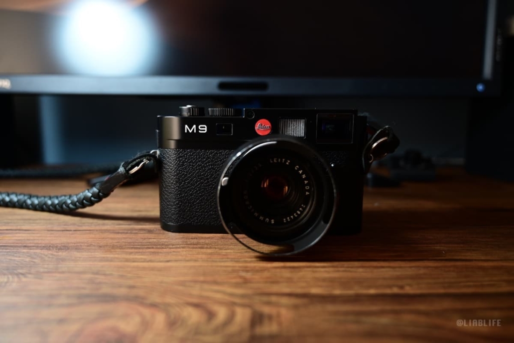 Leica M9の赤バッジを黒バッジに変えてみた【購入先も紹介